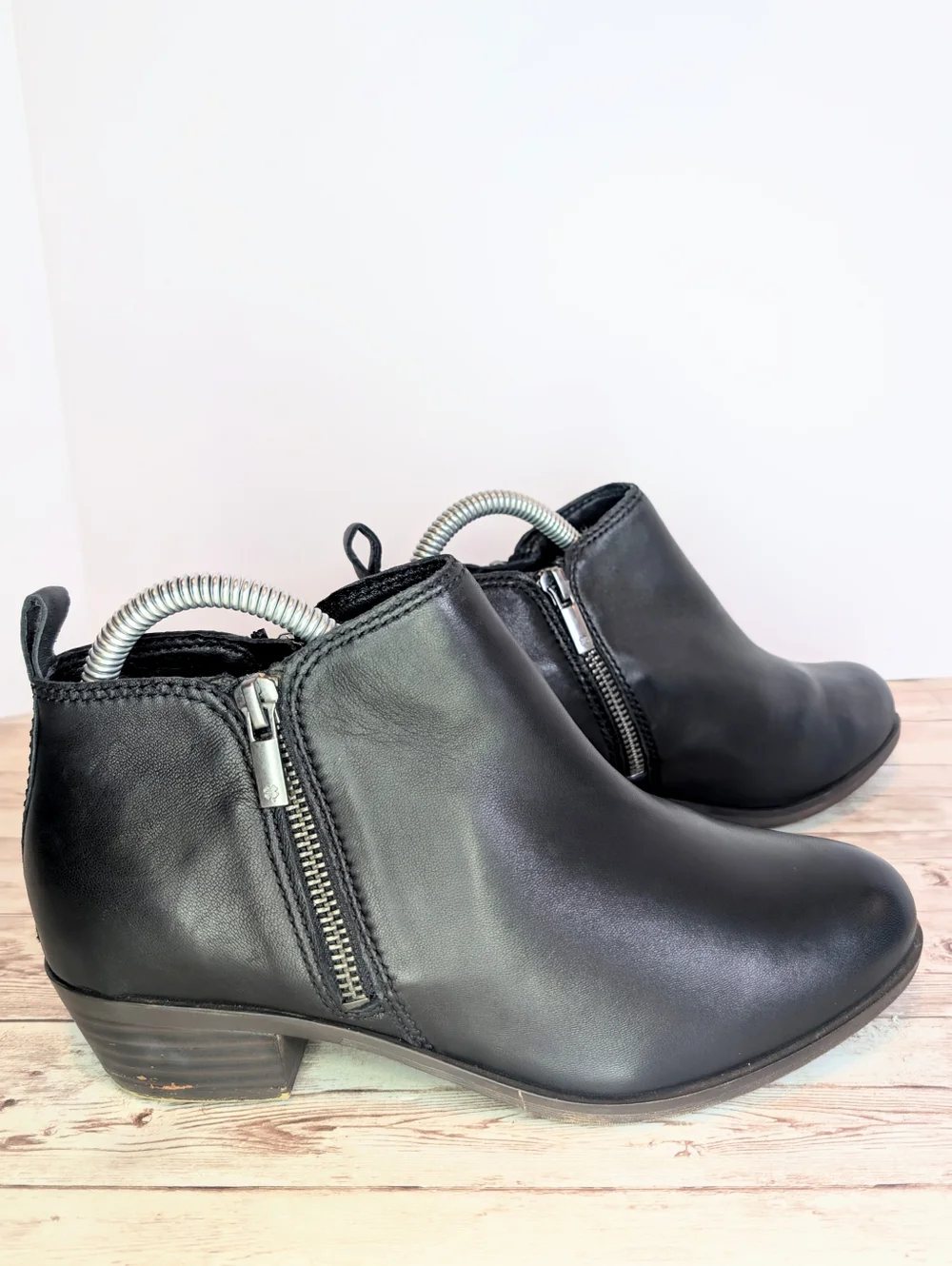 Lucky Brand Genuine Leather Basel Ankle Booties Zip Up Boots Black 7